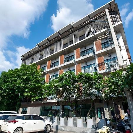 B2 Khamtieng Boutique & Budget Hotel Τσιάνγκ Μάι Εξωτερικό φωτογραφία